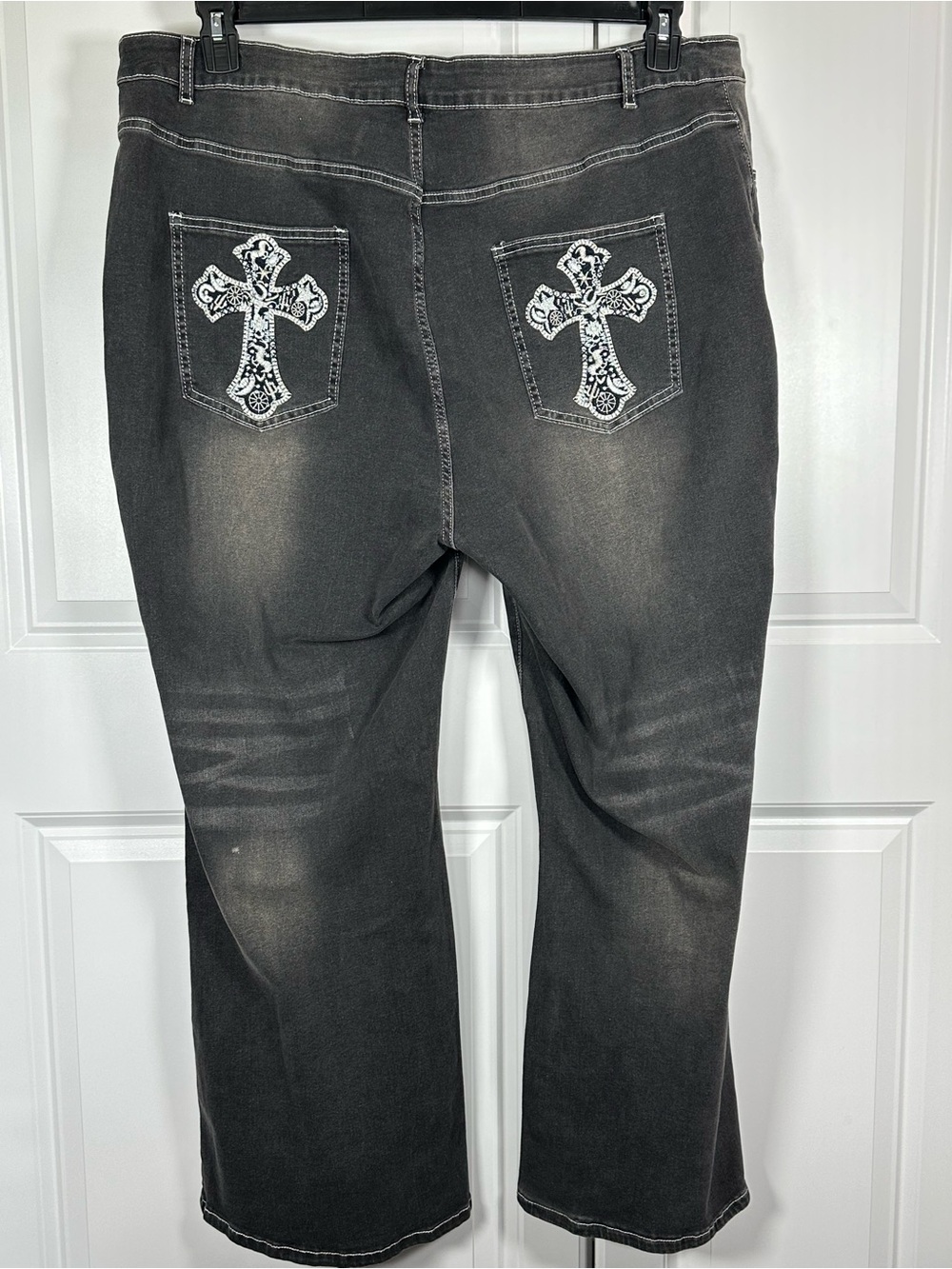 ROMWE Washed Jeans Size 4X Black Gray Embellished Cross Back Pockets - Picture 10 of 12